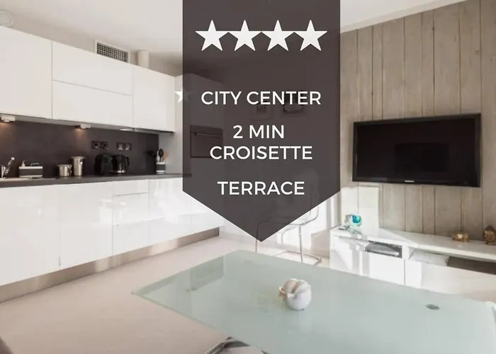 Downtown Cannes Modern 1-Br Apartment